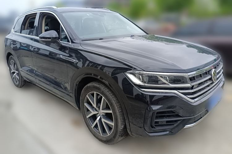 Used Volkswagen Touareg 2019 3.0 TSI RuiFeng Edition China V Standard Front Right 45 Deg