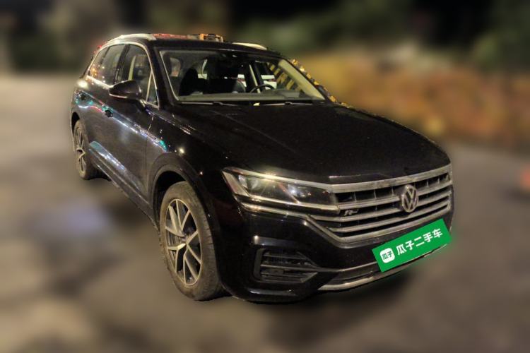 Used Volkswagen Touareg 2019 3.0 TSI RuiFeng Edition China V Standard Front Right 45 Deg