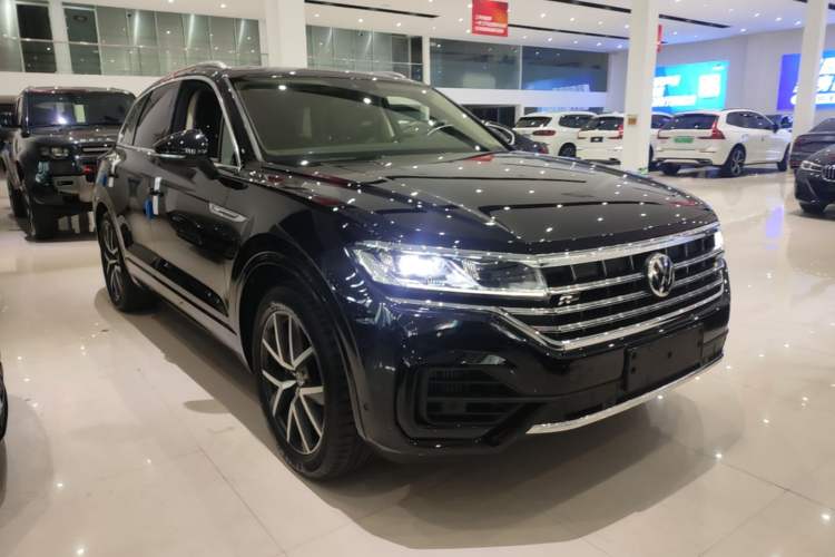 Used Volkswagen Touareg 2019 3.0 TSI RuiFeng Edition China VI Standard Front Right 45 Deg