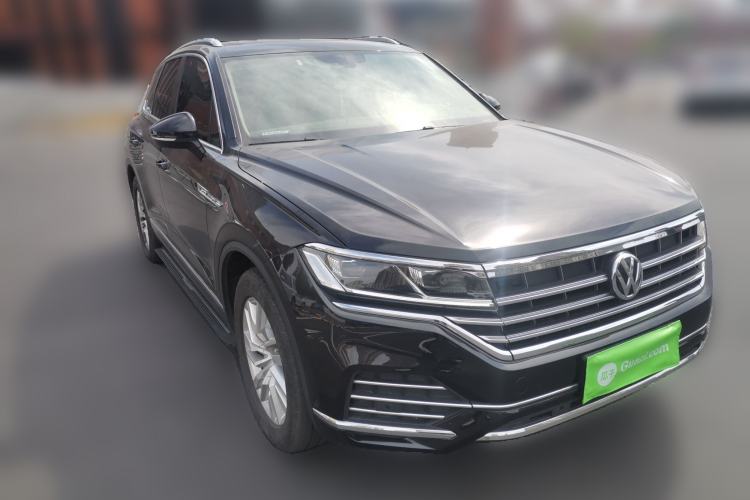 Used Volkswagen Touareg 2019 2.0TSI Ruiyi Edition China VI Standard Front Right 45 Deg