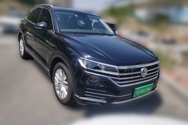 Used Volkswagen Touareg 2019 2.0TSI Ruiyi Edition China VI Standard Front Right 45 Deg