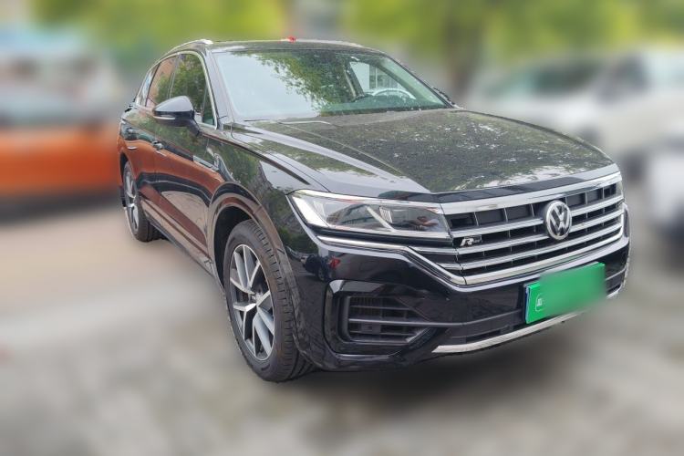 Used Volkswagen Touareg 2019 3.0 TSI RuiFeng Edition China V Standard Front Right 45 Deg