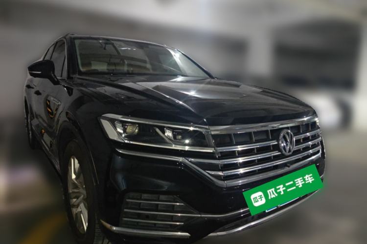 Used Volkswagen Touareg 2019 2.0 TSI Ruiyi Edition China V Standard Front Right 45 Deg