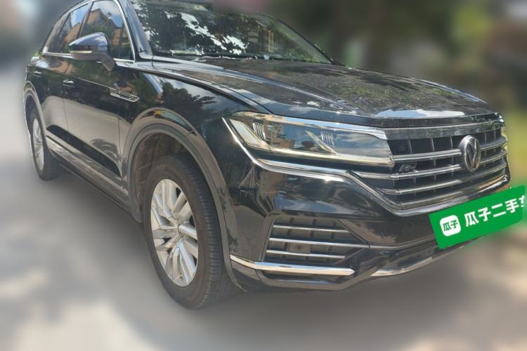 Used Volkswagen Touareg 2019 2.0 TSI Ruiyi Edition China V Standard Front Right 45 Deg