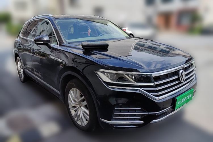 Used Volkswagen Touareg 2019 2.0TSI Ruiyi Edition China VI Standard Front Right 45 Deg
