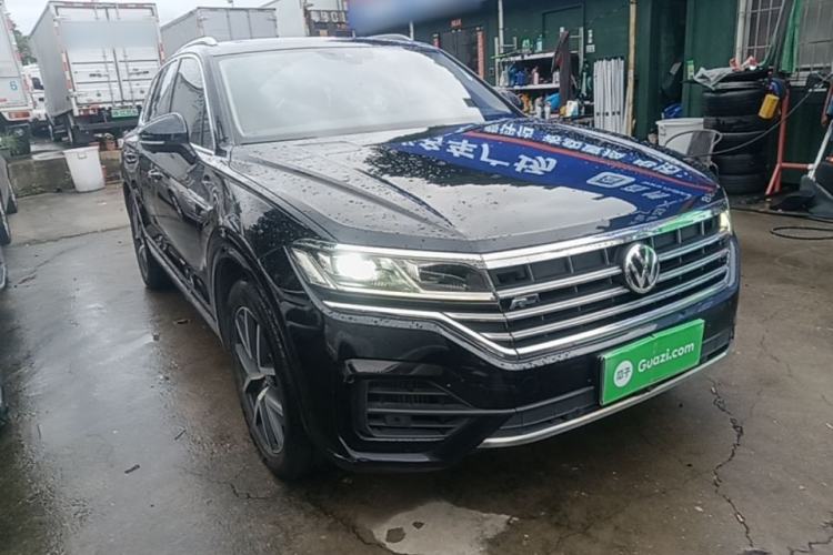 Used Volkswagen Touareg 2019 3.0 TSI RuiFeng Edition China VI Standard Front Right 45 Deg