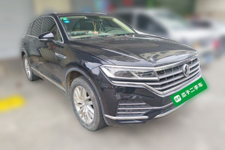 Used Volkswagen Touareg 2019 2.0 TSI Ruiyi Edition China V Standard Front Right 45 Deg