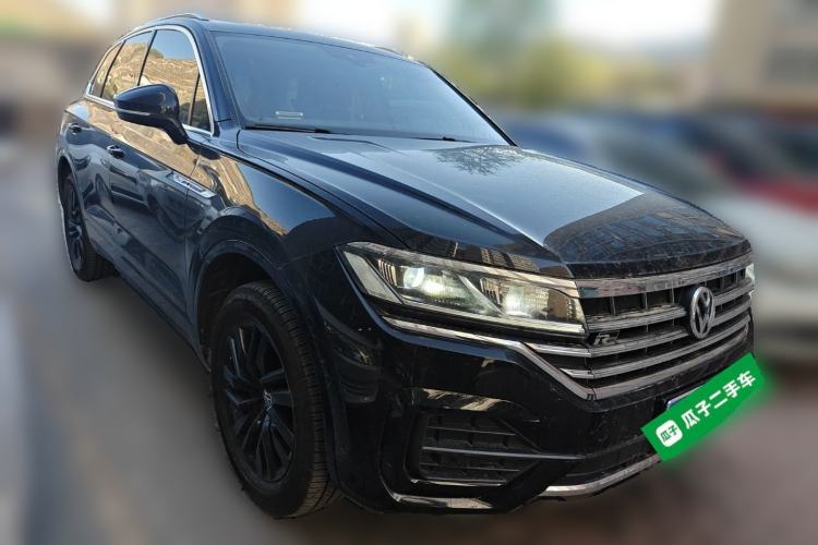 Used Volkswagen Touareg 2019 2.0TSI Ruiyi Edition China VI Standard Front Right 45 Deg