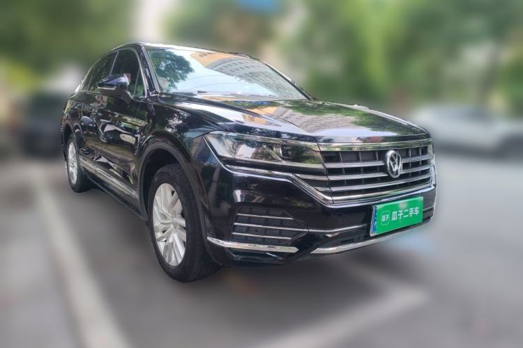 Used Volkswagen Touareg 2019 2.0TSI Ruiyi Edition China VI Standard Front Right 45 Deg