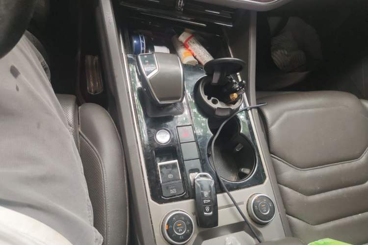 Used Volkswagen Touareg 2019 3.0 TSI RuiFeng Edition China V Standard Gear Lever