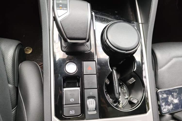 Used Volkswagen Touareg 2019 2.0TSI Ruiyi Edition China VI Standard Gear Lever