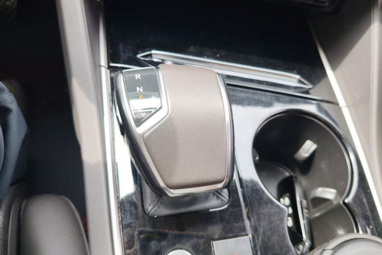 Used Volkswagen Touareg 2019 3.0 TSI RuiFeng Edition China V Standard Gear Lever