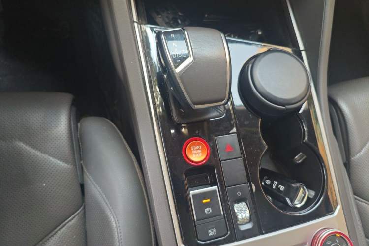 Used Volkswagen Touareg 2019 2.0 TSI Ruiyi Edition China V Standard Gear Lever