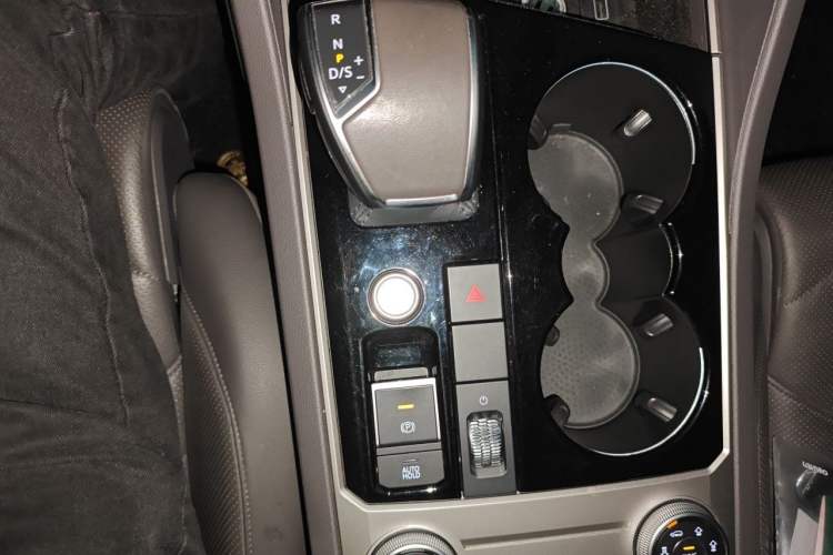 Used Volkswagen Touareg 2019 3.0 TSI RuiFeng Edition China VI Standard Gear Lever