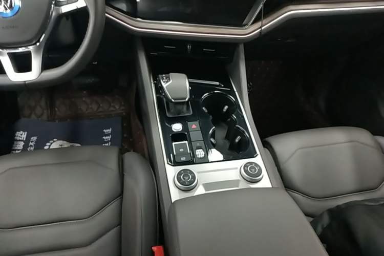 Used Volkswagen Touareg 2019 3.0 TSI RuiFeng Edition China VI Standard Gear Lever
