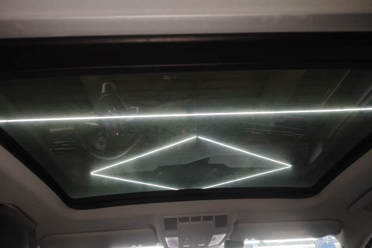 Used Volkswagen Touareg 2019 2.0 TSI Flagship Edition China VI Headliner