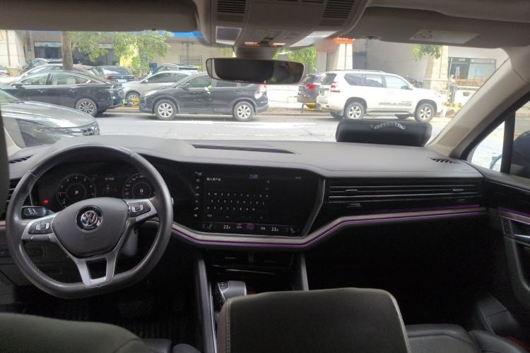 Used Volkswagen Touareg 2019 2.0TSI Ruiyi Edition China VI Standard Headliner