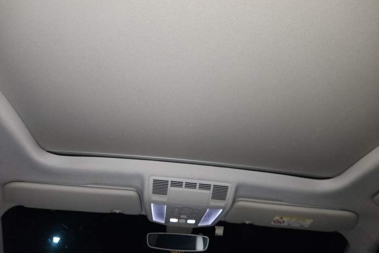 Used Volkswagen Touareg 2019 2.0TSI Ruiyi Edition China VI Standard Headliner