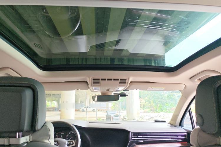 Used Volkswagen Touareg 2019 2.0TSI Ruiyi Edition China VI Standard Headliner