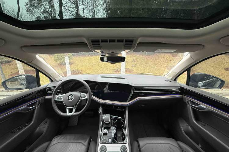 Used Volkswagen Touareg 2019 3.0 TSI RuiFeng Edition China VI Standard Interior 1