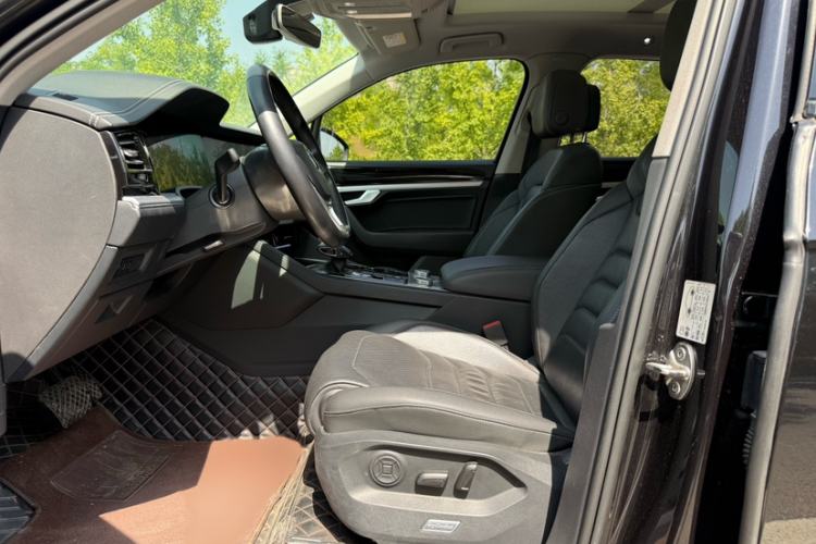 Used Volkswagen Touareg 2019 3.0 TSI RuiFeng Edition China VI Standard Interior 2