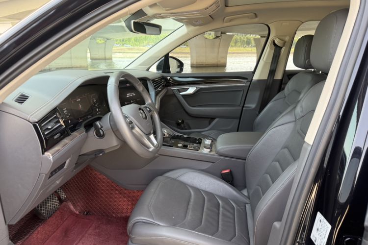 Used Volkswagen Touareg 2019 3.0 TSI RuiFeng Edition China VI Standard Interior 2