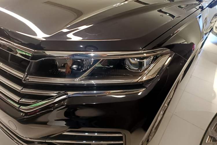 Used Volkswagen Touareg 2019 2.0TSI Ruiyi Edition China VI Standard Left Front Headlight