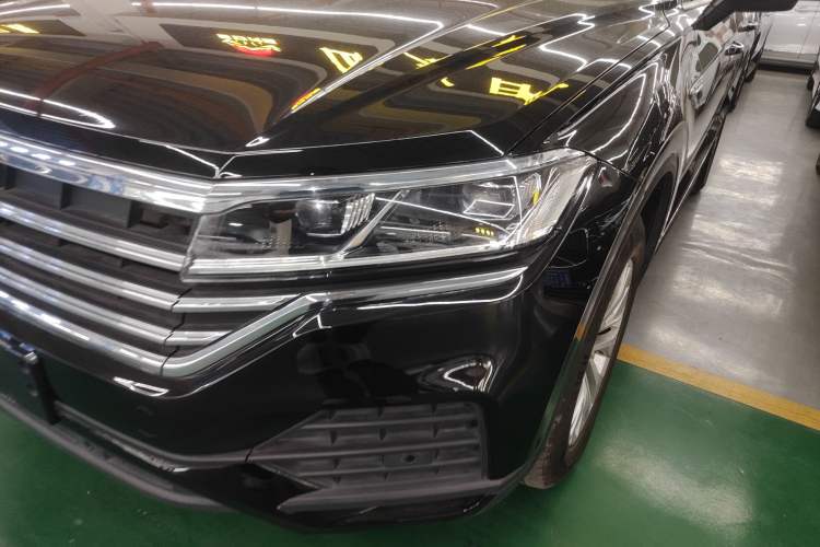 Used Volkswagen Touareg 2019 2.0 TSI Flagship Edition China VI Left Front Headlight