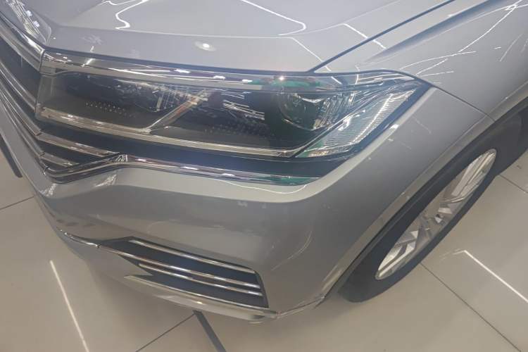 Used Volkswagen Touareg 2019 2.0 TSI Ruiyi Edition China V Standard Left Front Headlight