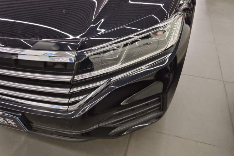Used Volkswagen Touareg 2019 2.0 TSI Flagship Edition China VI Left Front Headlight
