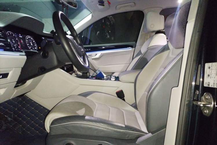 Used Volkswagen Touareg 2019 3.0 TSI Prestige Version China VI Standard Left Front Seat
