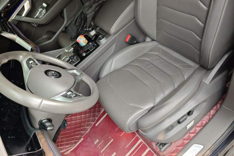 Used Volkswagen Touareg 2019 3.0 TSI RuiFeng Edition China V Standard Left Front Seat