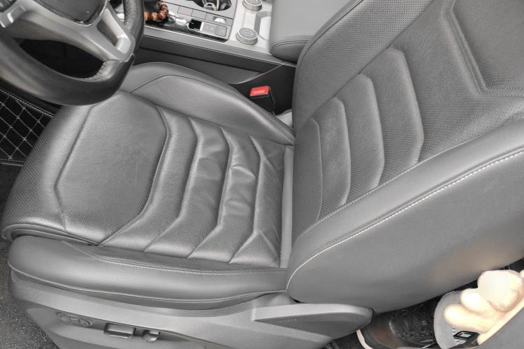 Used Volkswagen Touareg 2019 2.0TSI Ruiyi Edition China VI Standard Left Front Seat