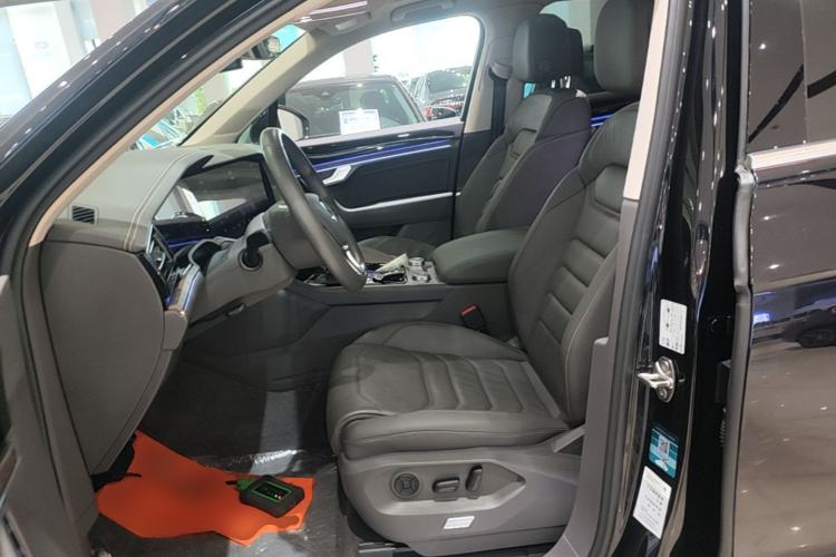 Used Volkswagen Touareg 2019 3.0 TSI RuiFeng Edition China VI Standard Left Front Seat