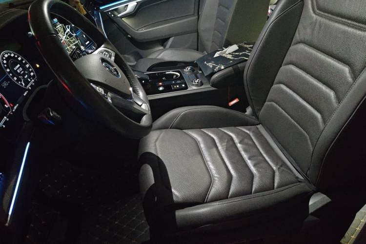 Used Volkswagen Touareg 2019 2.0TSI Ruiyi Edition China VI Standard Left Front Seat