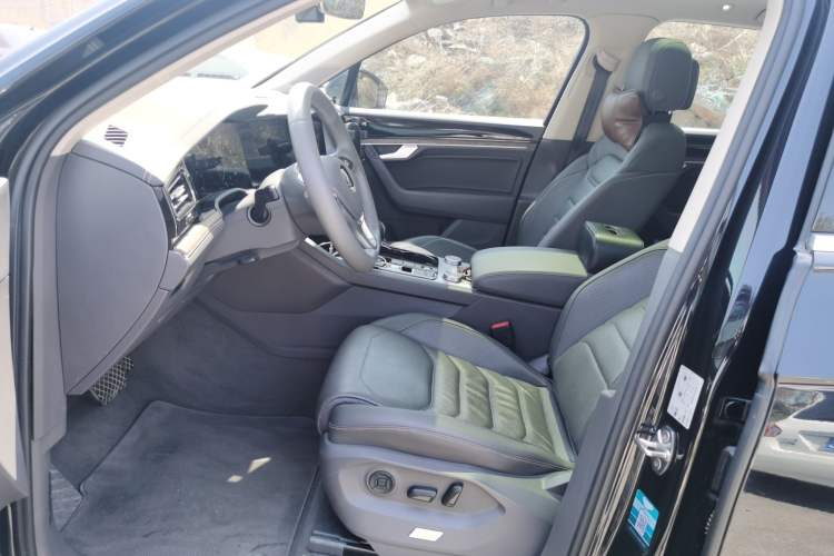 Used Volkswagen Touareg 2019 2.0TSI Ruiyi Edition China VI Standard Left Front Seat