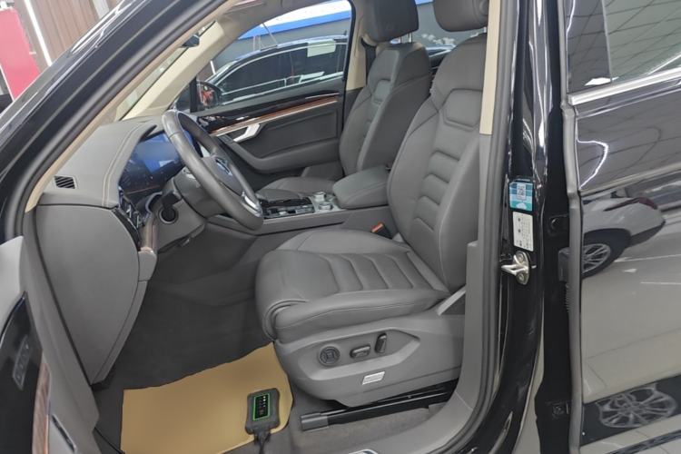 Used Volkswagen Touareg 2019 3.0 TSI RuiFeng Edition China VI Standard Left Front Seat
