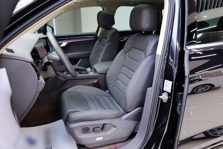 Used Volkswagen Touareg 2019 3.0 TSI RuiFeng Edition China V Standard Left Front Seat