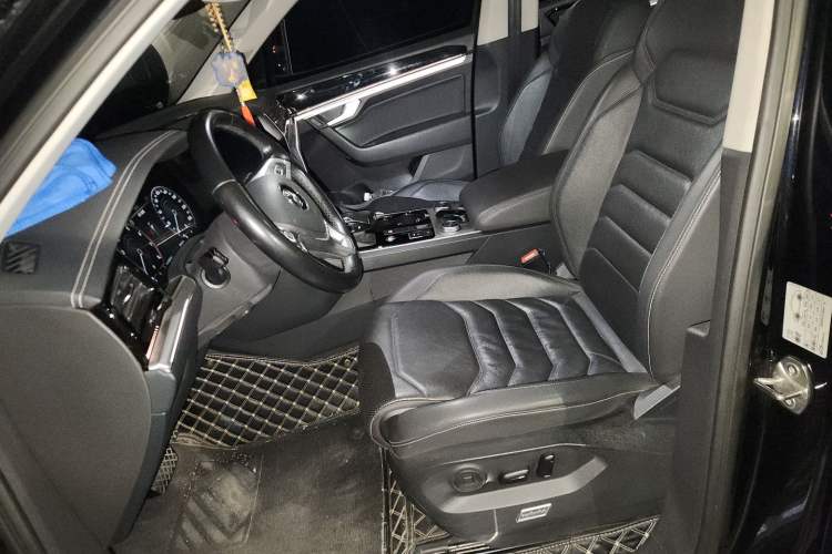 Used Volkswagen Touareg 2019 2.0TSI Ruiyi Edition China VI Standard Left Front Seat