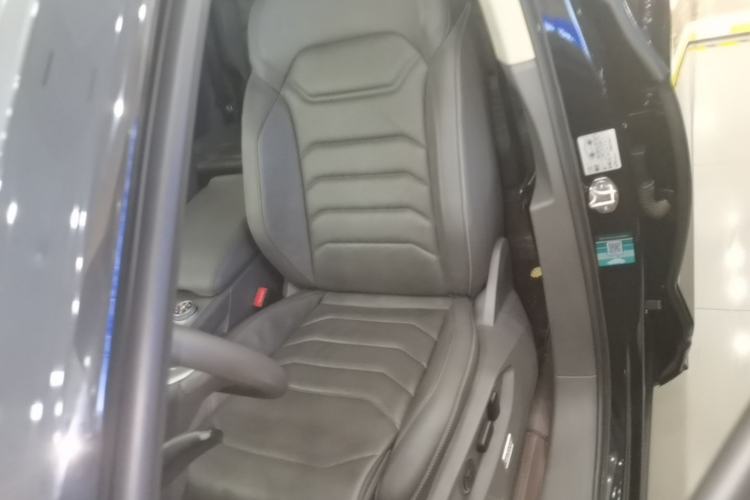 Used Volkswagen Touareg 2019 3.0 TSI RuiFeng Edition China VI Standard Left Front Seat