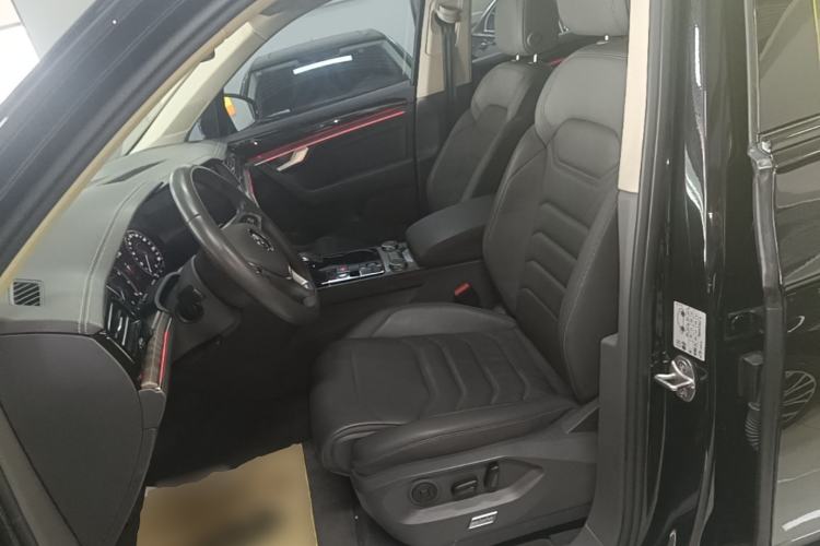 Used Volkswagen Touareg 2019 3.0 TSI RuiFeng Edition China VI Standard Left Front Seat