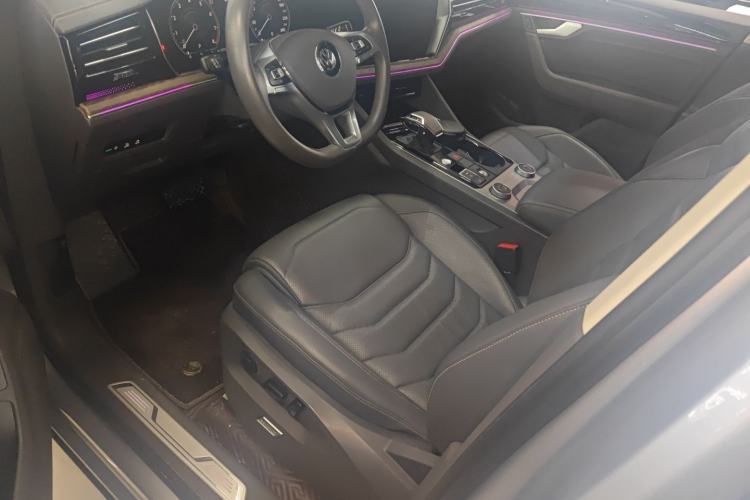 Used Volkswagen Touareg 2019 2.0 TSI Ruiyi Edition China V Standard Left Front Seat