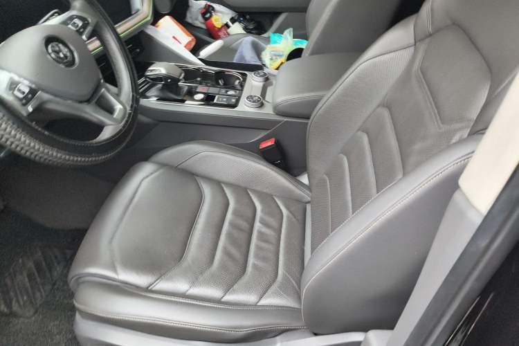 Used Volkswagen Touareg 2019 2.0 TSI Ruiyi Edition China V Standard Left Front Seat