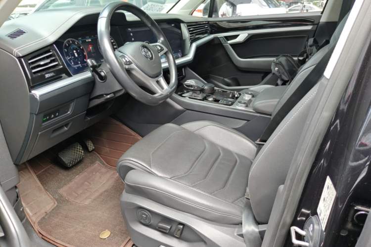 Used Volkswagen Touareg 2019 2.0TSI Ruiyi Edition China VI Standard Left Front Seat