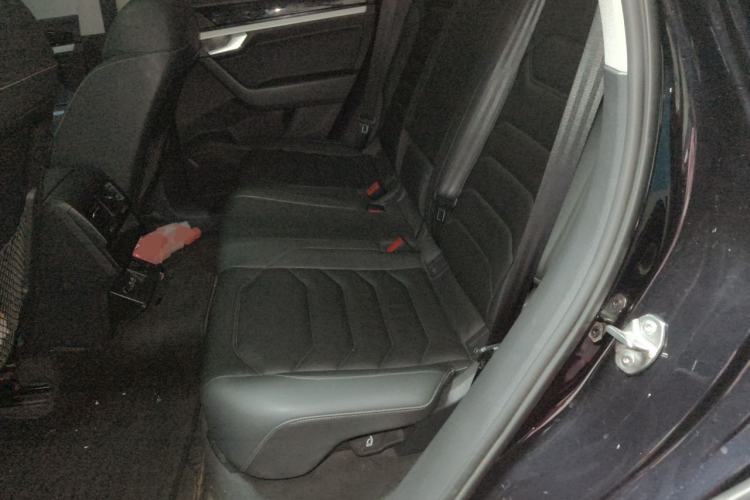 Used Volkswagen Touareg 2019 2.0 TSI Flagship Edition China VI Left Rear Seat