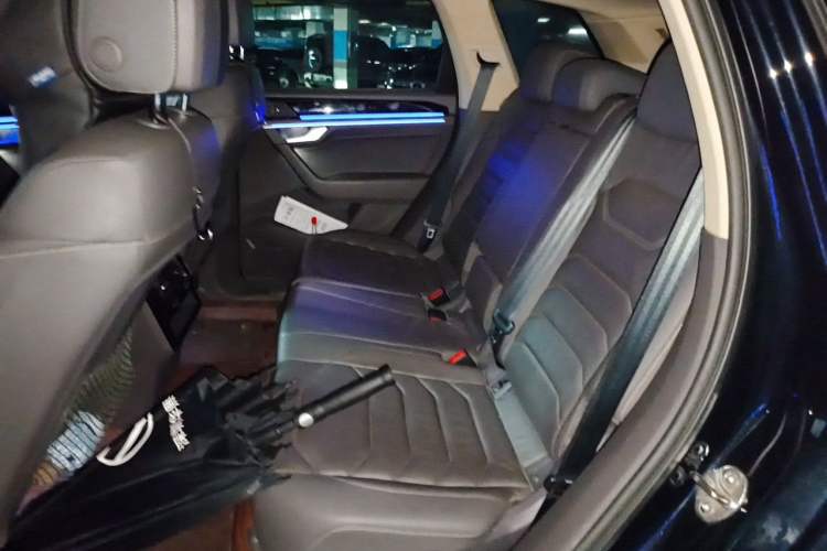 Used Volkswagen Touareg 2019 2.0TSI Ruiyi Edition China VI Standard Left Rear Seat