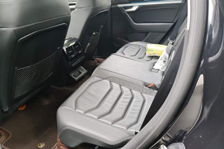 Used Volkswagen Touareg 2019 2.0TSI Ruiyi Edition China VI Standard Left Rear Seat