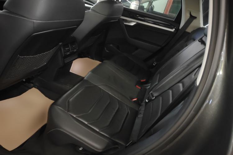 Used Volkswagen Touareg 2019 2.0 TSI Flagship Edition China VI Left Rear Seat