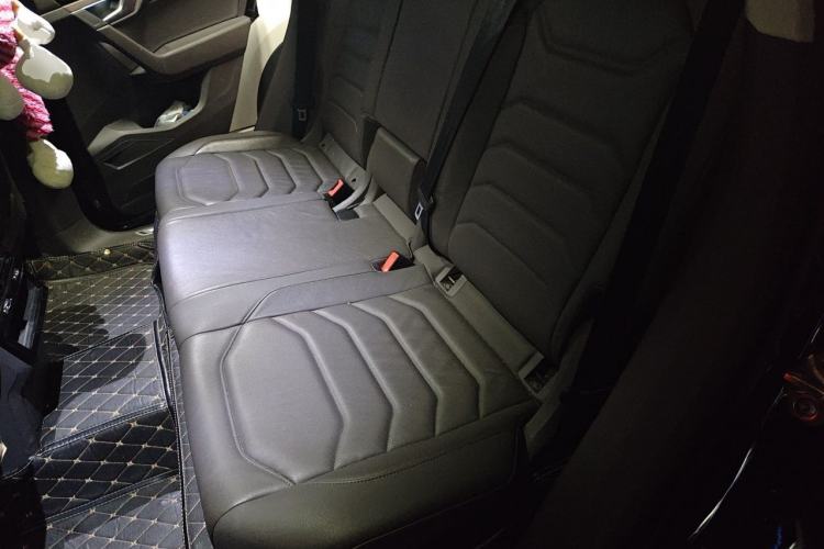 Used Volkswagen Touareg 2019 2.0TSI Ruiyi Edition China VI Standard Left Rear Seat