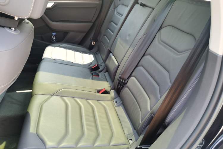 Used Volkswagen Touareg 2019 2.0TSI Ruiyi Edition China VI Standard Left Rear Seat